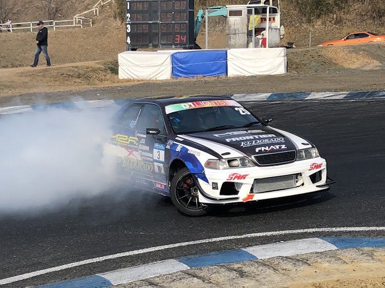 マーチの茂原サーキット・団長さん・サーキット横乗りに関するカスタム事例の投稿画像2枚目