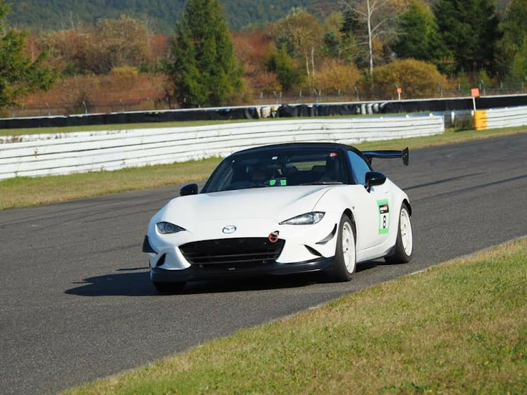 ロードスターのNDロードスター・nd5rcに関するカスタム事例の投稿画像1枚目