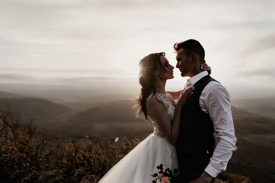 Fotógrafo de casamento Evgeniy Zinovev (alkazar). Foto de 2 de julho 2019