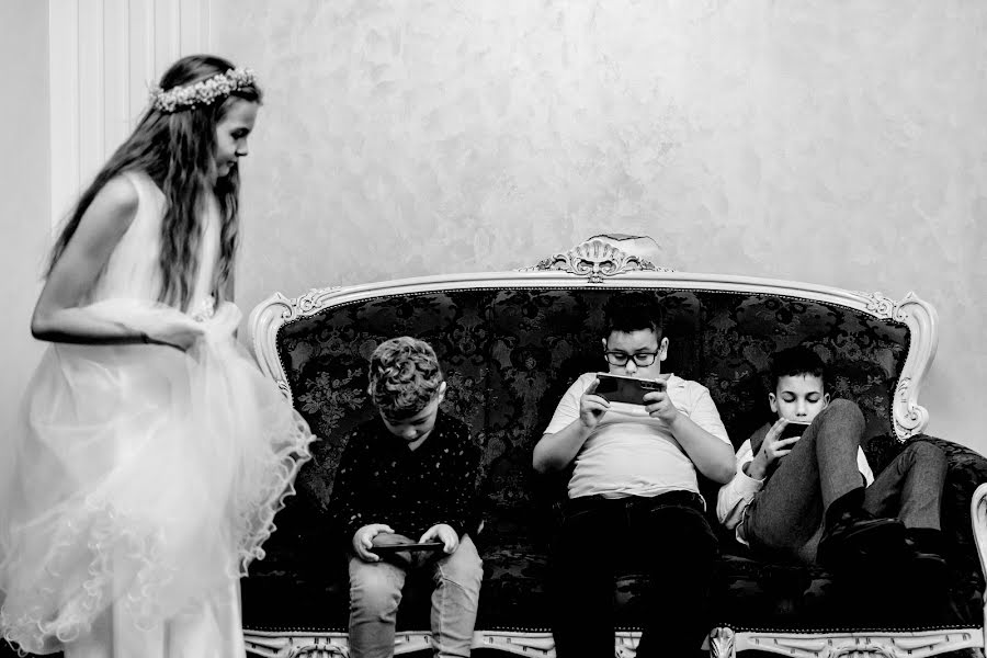 Wedding photographer Alexandru Stoleriu (alexstoleriu). Photo of 4 December 2023