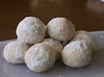 Almond Cookie Balls was pinched from <a href="http://www.tastebook.com/recipes/995054-Almond-Cookie-Balls" target="_blank">www.tastebook.com.</a>