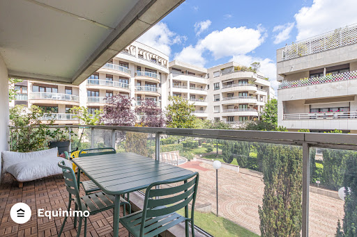 Apartment with terrace 1