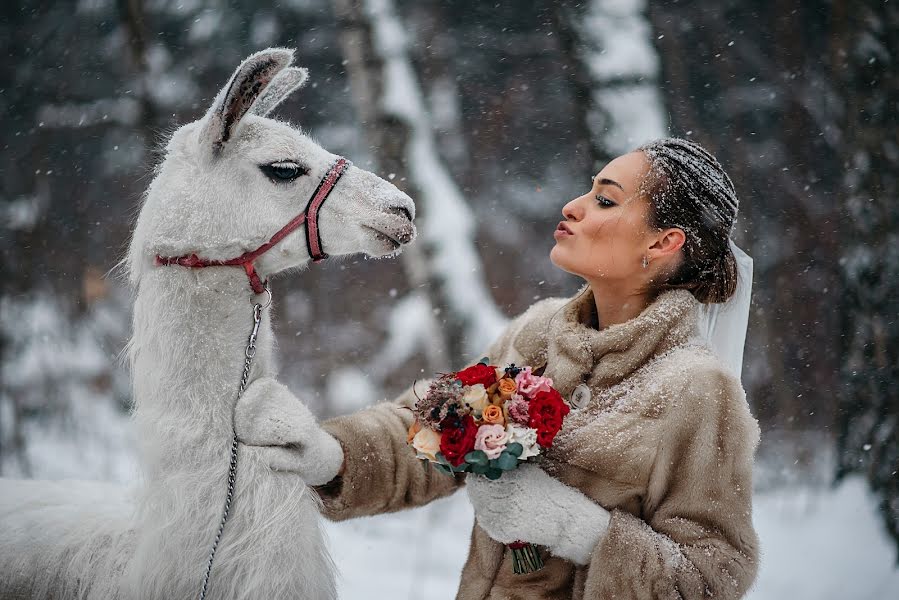 Fotograf ślubny Leonid Leshakov (leaero). Zdjęcie z 10 lutego 2019