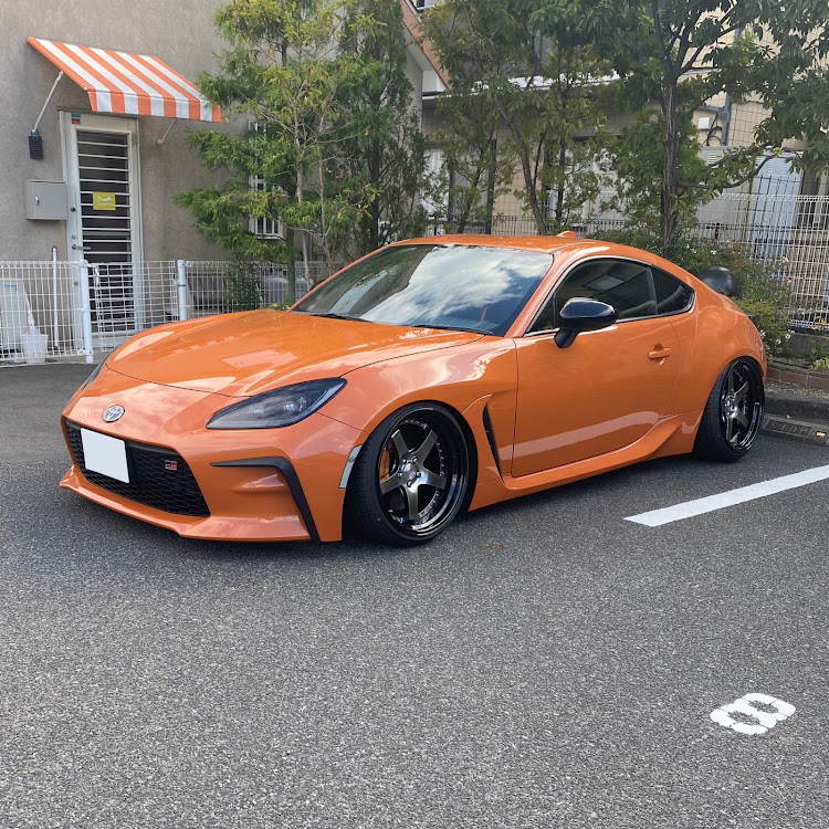 GR86のみんなでつくろうホイール図鑑・お洒落は足元から・ブラックアルマイトリム・ツライチ・8bに関するカスタム事例の投稿画像1枚目