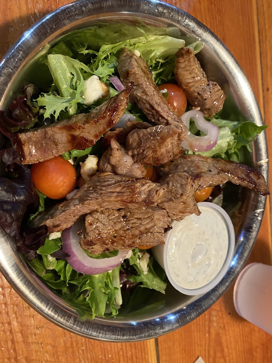 Sirloin steak salad