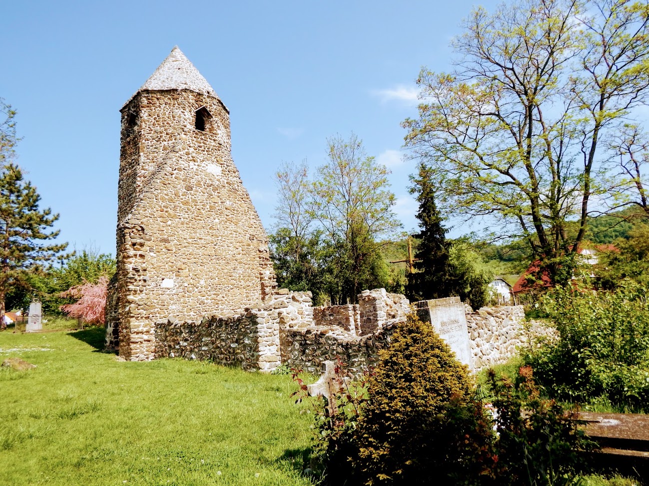 Szigliget - Avasi templomrom