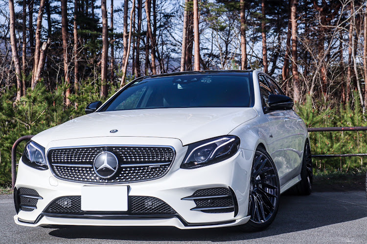 LSの春ドレ・LS600hL・LS500h・E43 AMG・エルティードに関するカスタム事例の投稿画像2枚目