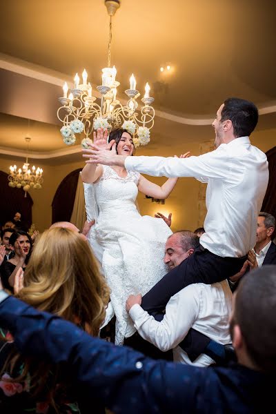 Fotógrafo de casamento Denis Konovalov (dezz1). Foto de 21 de janeiro 2018