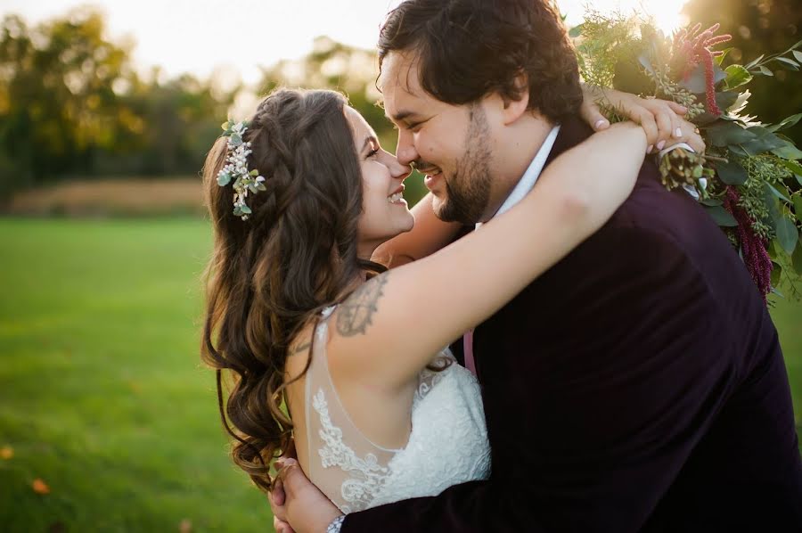 Fotografo di matrimoni Meg Darket (megdarketphoto). Foto del 27 aprile 2023