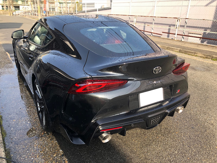 スープラの洗車・撥水性能抜群に関するカスタム事例の投稿画像1枚目