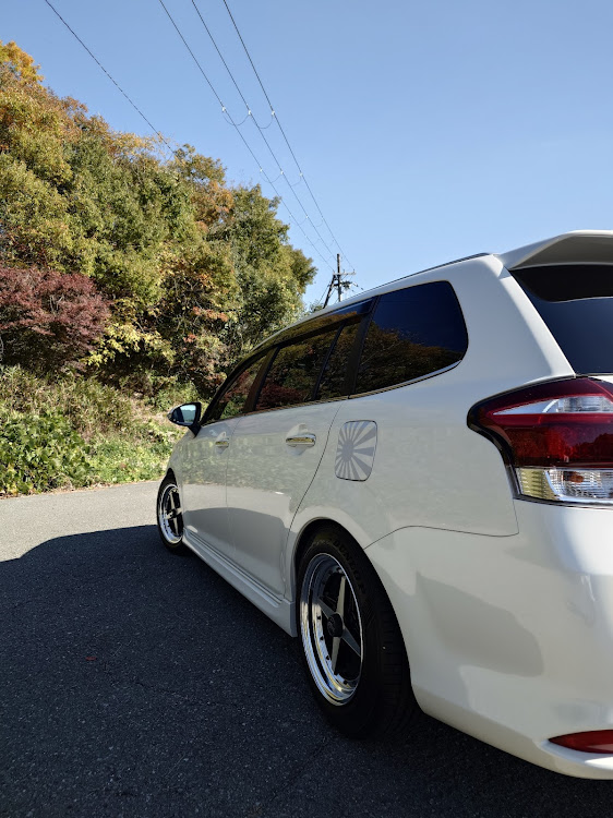 カローラフィールダーの車高調整に関するカスタム事例の投稿画像2枚目