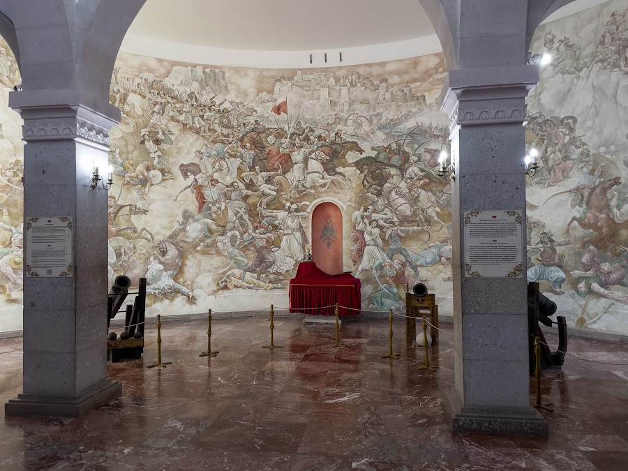 Muzeum Skanderbega na zamku w Krui