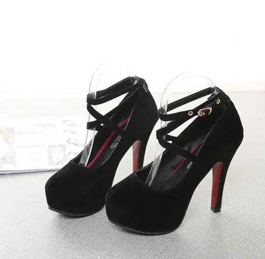 Sexy Platform Hoge Hakken voor Dames. Verhoog uw stijl met durf en zelfvertrouwen. Perfect voor onvergetelijke avonden en een onweerstaanbare look.