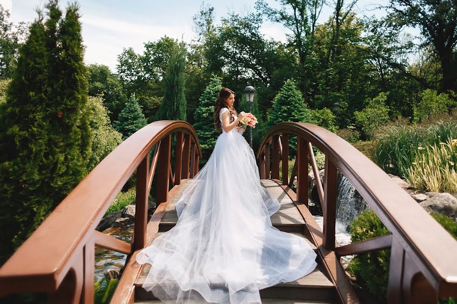 Wedding photographer Oleksandr Khlomov (hlomov). Photo of 12 February 2017