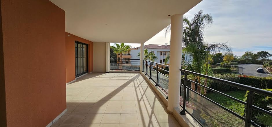 Vente appartement 4 pièces 136 m² à Saint-raphael (83700), 780 000 €