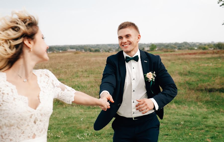 Fotógrafo de casamento Aleksey Kurochkin (akurochkin). Foto de 9 de outubro 2017