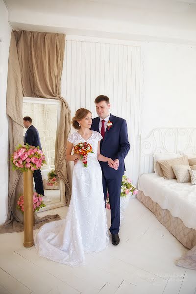 Fotografo di matrimoni Yana Konovalova (yanchows). Foto del 16 aprile 2016