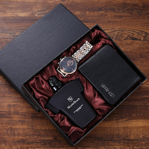 Title 6, Fashion Creative Gift Set includes Wallet, Belt...
