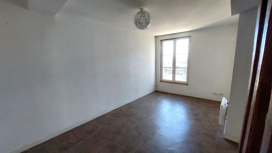 Location  appartement 3 pièces 57 m² à Limoges (87000), 660 €