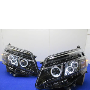 ヴォクシー ZRR80W