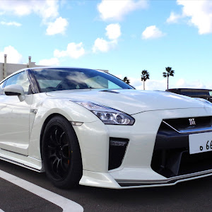 NISSAN GT-R R35