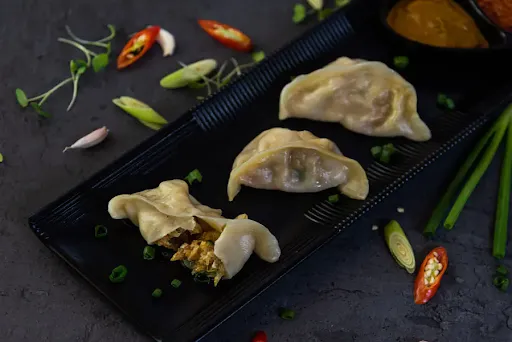 Nepalese Chicken Steamed Momo (8 Pcs)