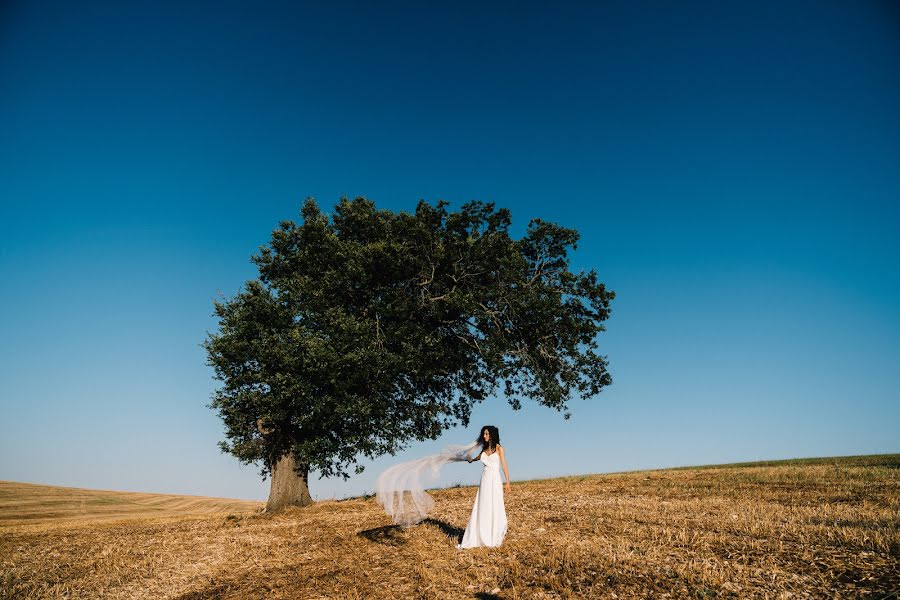 Fotografo di matrimoni Matteo Lomonte (lomonte). Foto del 26 ottobre 2023