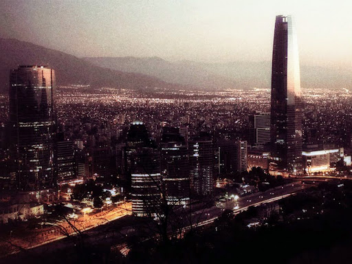 Lugares Embrujados en Santiago: Casas Embrujadas e Historias de Fantasmas