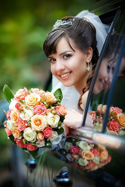 Fotógrafo de casamento Oleg Tovkach (pirotehniks). Foto de 6 de fevereiro 2013