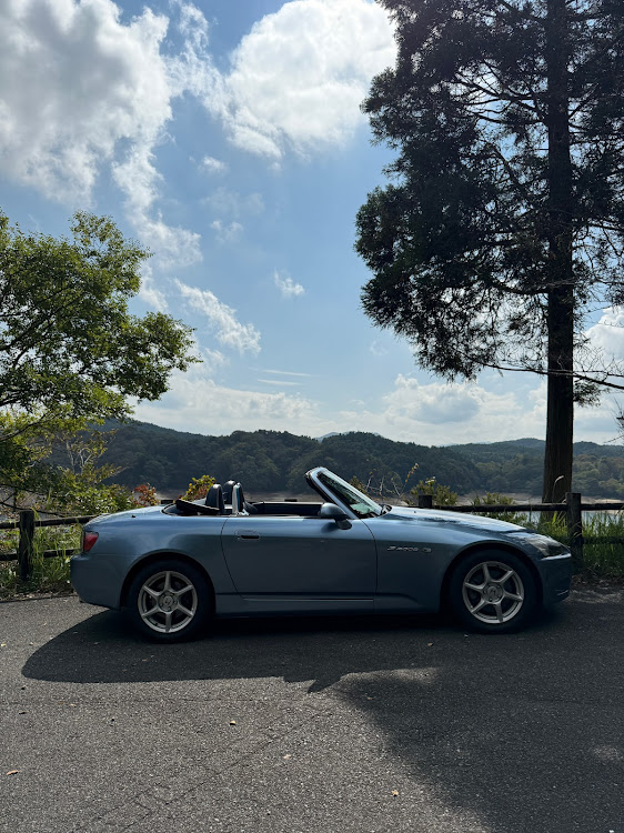 S2000の青空と緑と風・ブルーレザー・RCS・ニュルブルクリンブルー・メタリック・秋の気配に関するカスタム事例の投稿画像3枚目