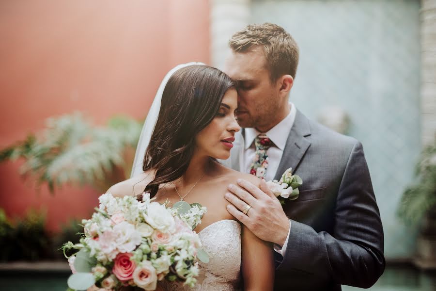 Fotografo di matrimoni Guillermo Van Olst (gvoweddings). Foto del 19 agosto 2019