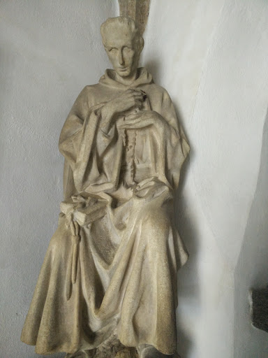 Sv. Antonín Statue