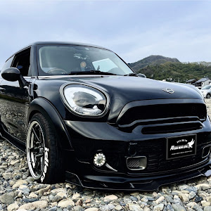 MINI Paceman