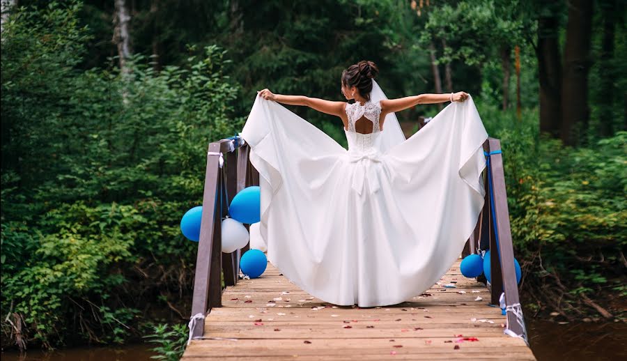 Hochzeitsfotograf Maksim Solovev (wedliveview). Foto vom 4. August 2018