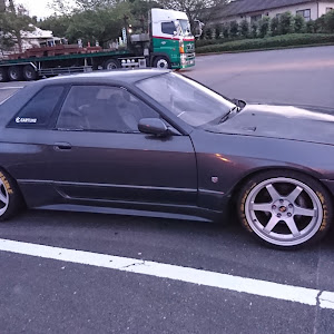 スカイライン R32