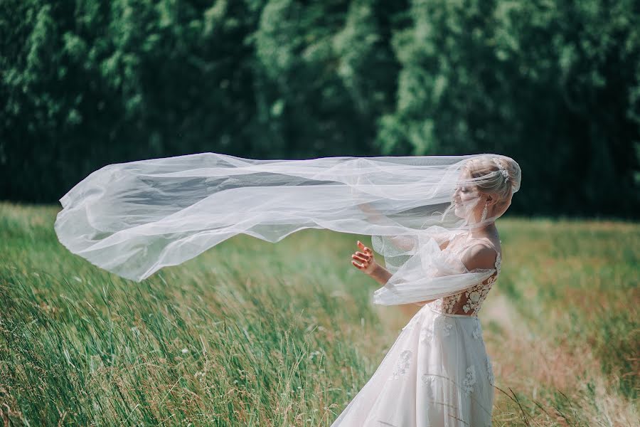 Wedding photographer Yuliya Baldeeva (bafotoo). Photo of 24 August 2019