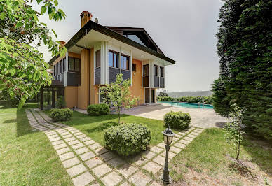 Maison avec jardin et terrasse 2