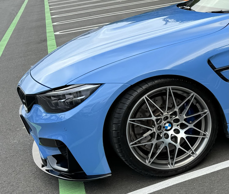 M4 クーペのあなたの推し純正品・11月もよろしくお願いします・ホイール交換に関するカスタム事例の投稿画像5枚目