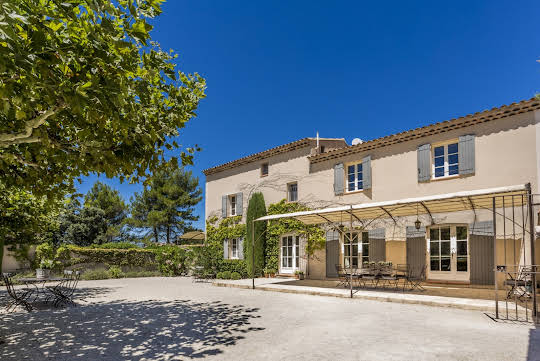 House with pool