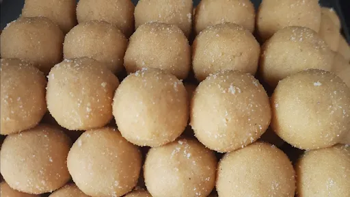 Besan Ke Laddu