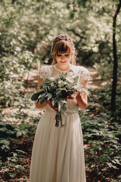 Fotógrafo de casamento Zsolt Sári (zsoltsari). Foto de 1 de outubro 2019