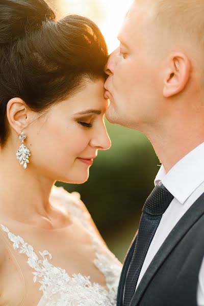 Fotógrafo de casamento Vladimir Dmitrovskiy (vovik14). Foto de 1 de setembro 2018