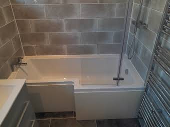 Bath Removal - Shower Tray & Screen Fitting. album cover
