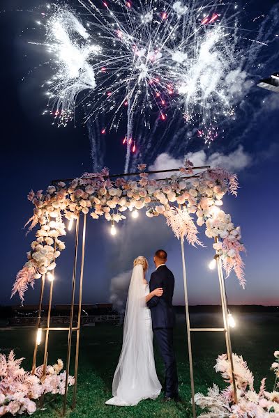 Fotografo di matrimoni Nadezhda Zhizhnevskaya (nadyaz). Foto del 5 luglio 2021