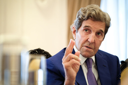 John Kerry, the US’s special presidential envoy for climate, said progress in completing an $8.5 billion financing deal to help South Africa shift to cleaner energy is dependent on that country’s president, Cyril Ramaphosa.