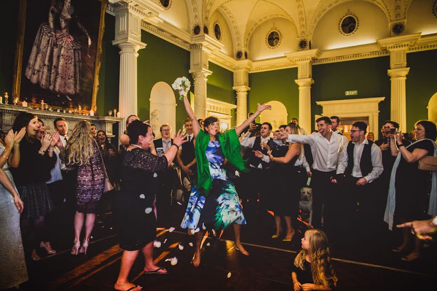 Fotógrafo de casamento Alfred Man (valostudio). Foto de 9 de abril 2019