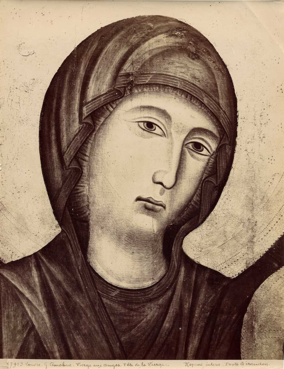 Giraudon — Louvre. G. Cimabue. Vierge aux anges. Tète de la Vierge, aristotipo [Cimabue, Maestà del Louvre, 1280 circa, tempera su tavola, Louvre, Parigi]