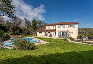 Maison avec piscine et terrasse 3