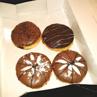 Mad Over Donuts photo 6