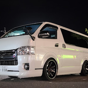 ハイエースバン TRH200V